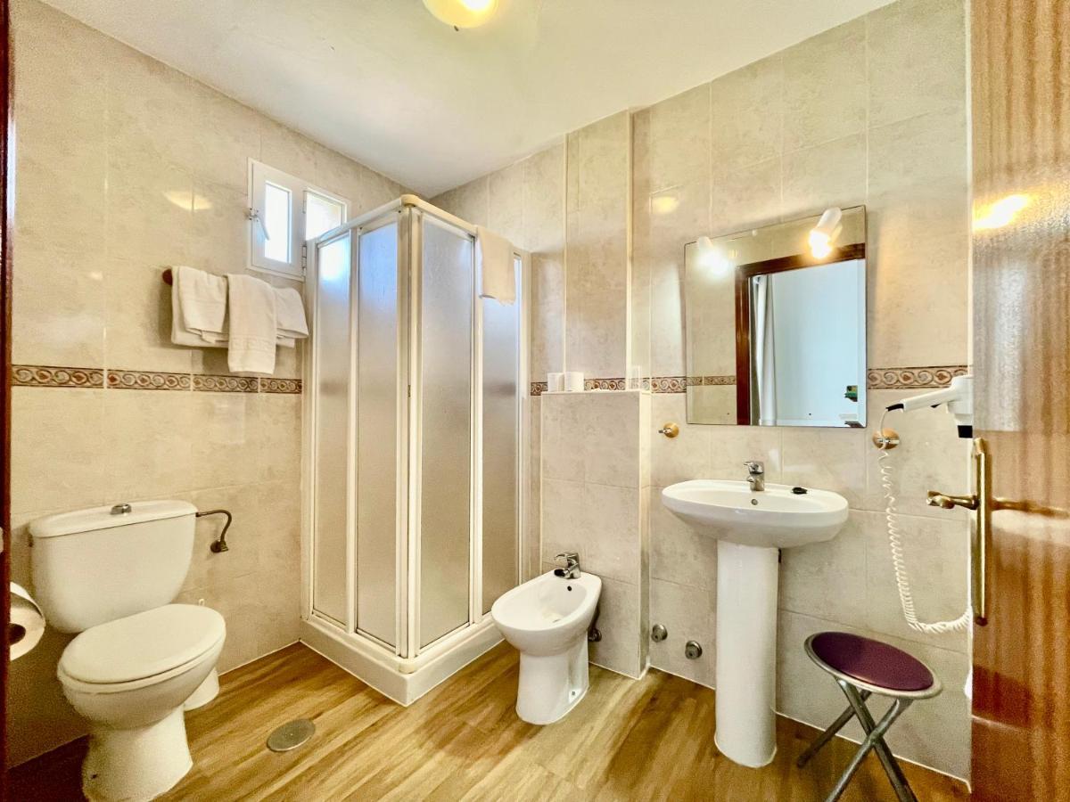 Hotel Balneario Fuentes Del Trampal Carmonita Dış mekan fotoğraf