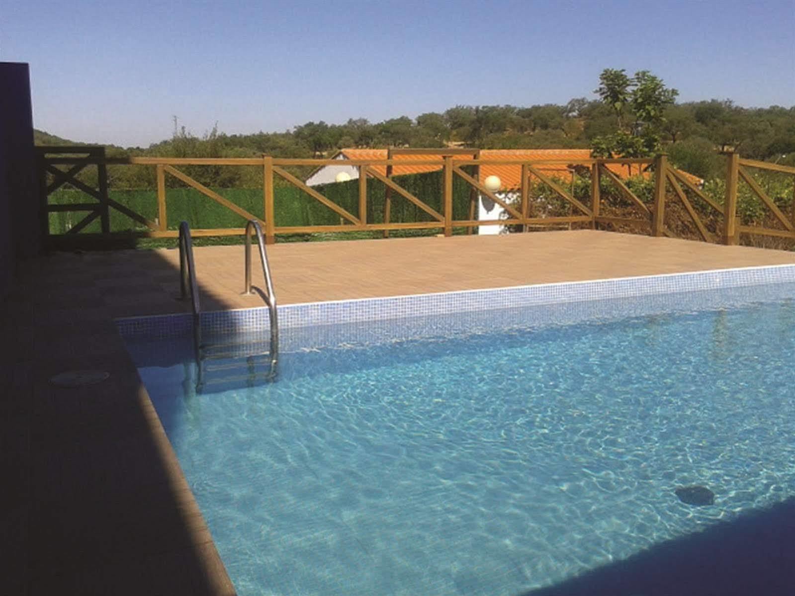 Hotel Balneario Fuentes Del Trampal Carmonita Dış mekan fotoğraf
