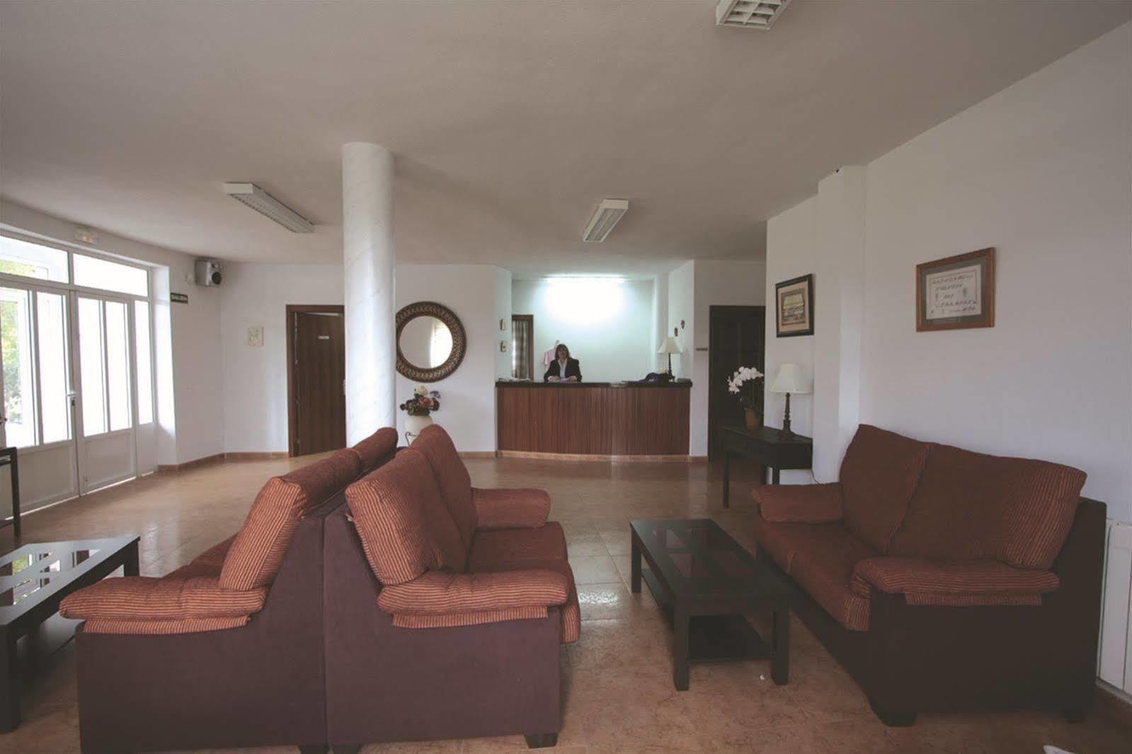 Hotel Balneario Fuentes Del Trampal Carmonita Dış mekan fotoğraf